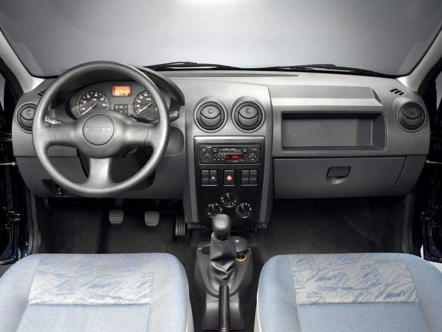  Dacia Logan 2004 года  (фото 16 из 17)